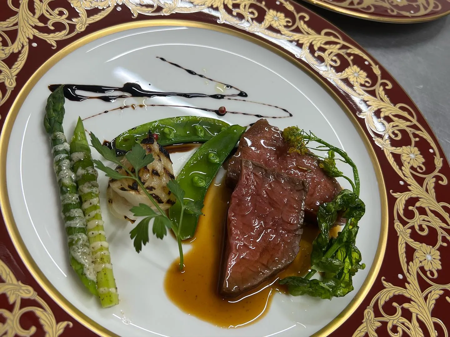 明日.7日は振替休業🐏