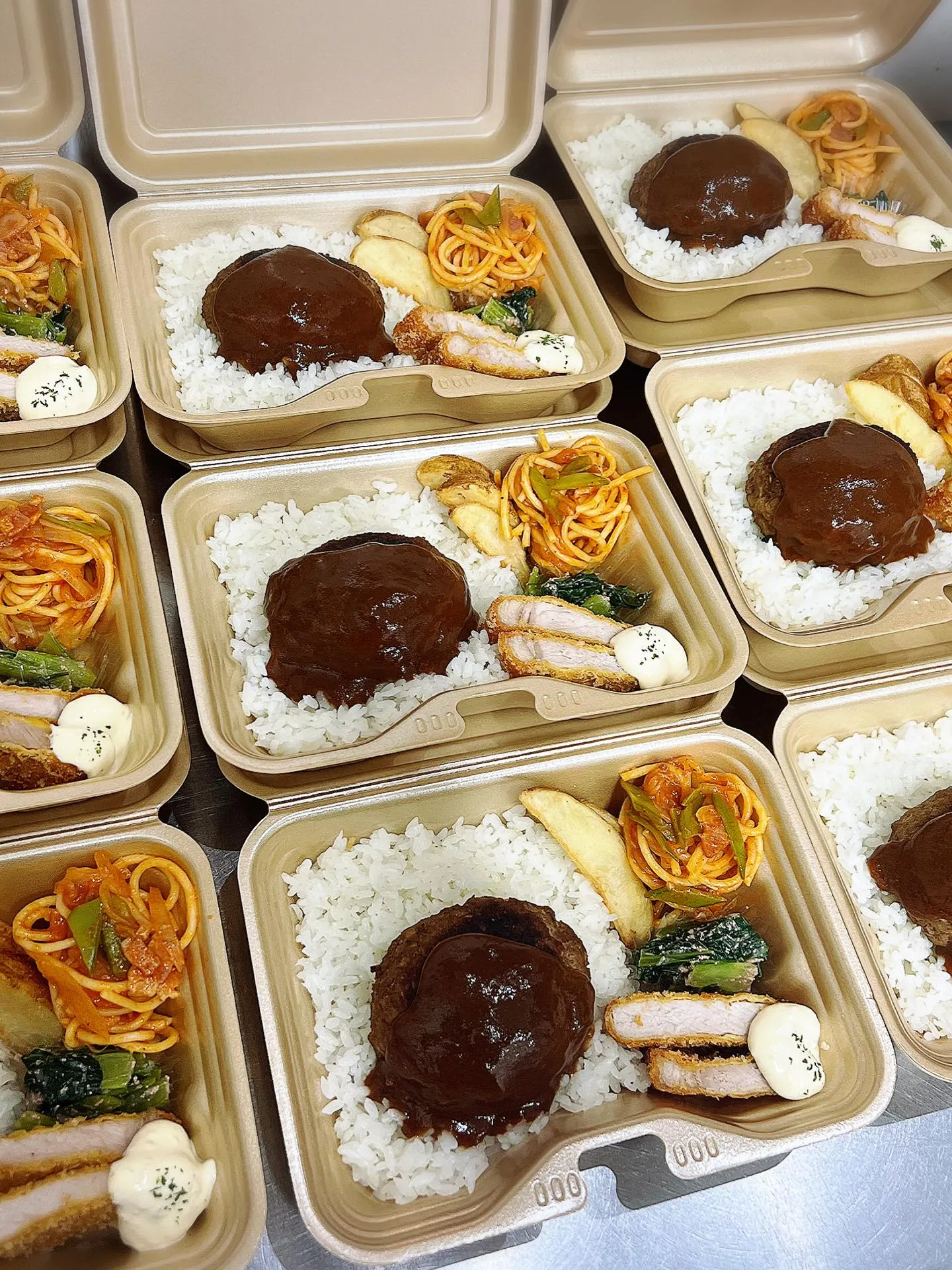 テイクアウトやってます🥡🇫🇷