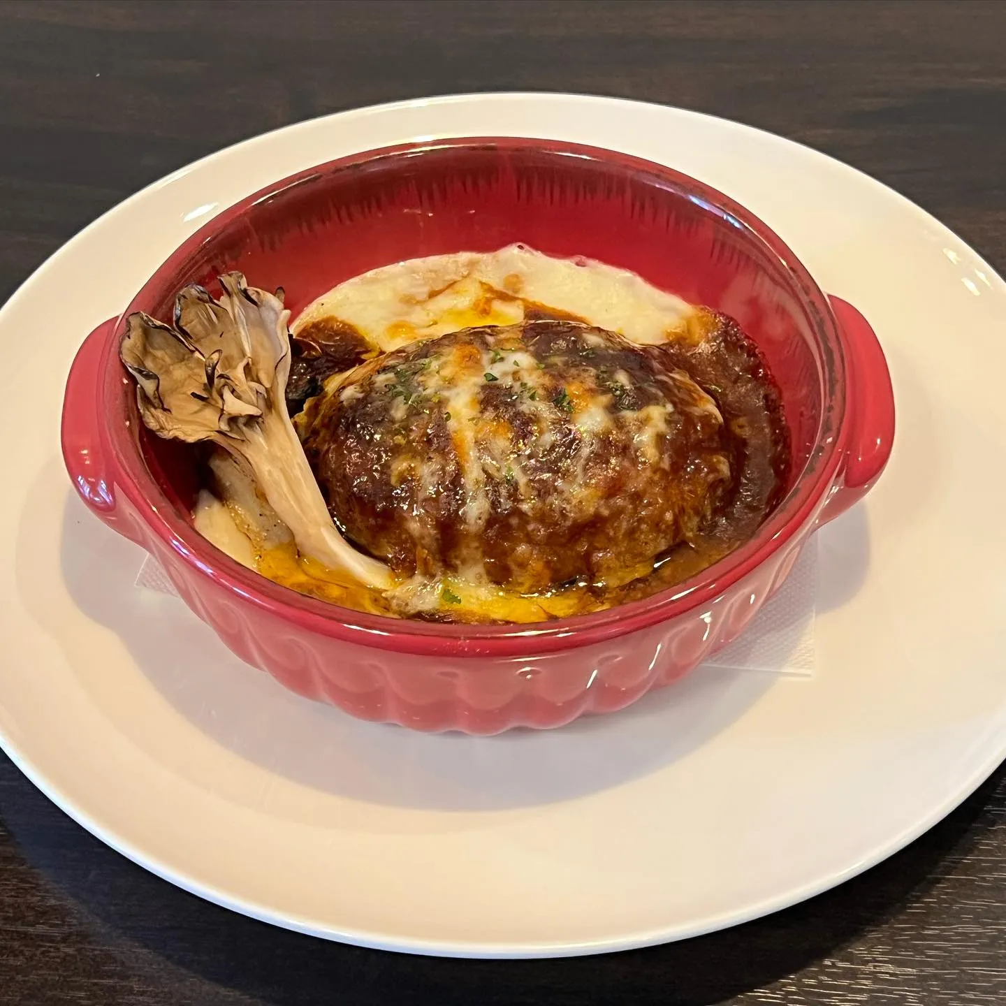 《ビストロハンバーグ》