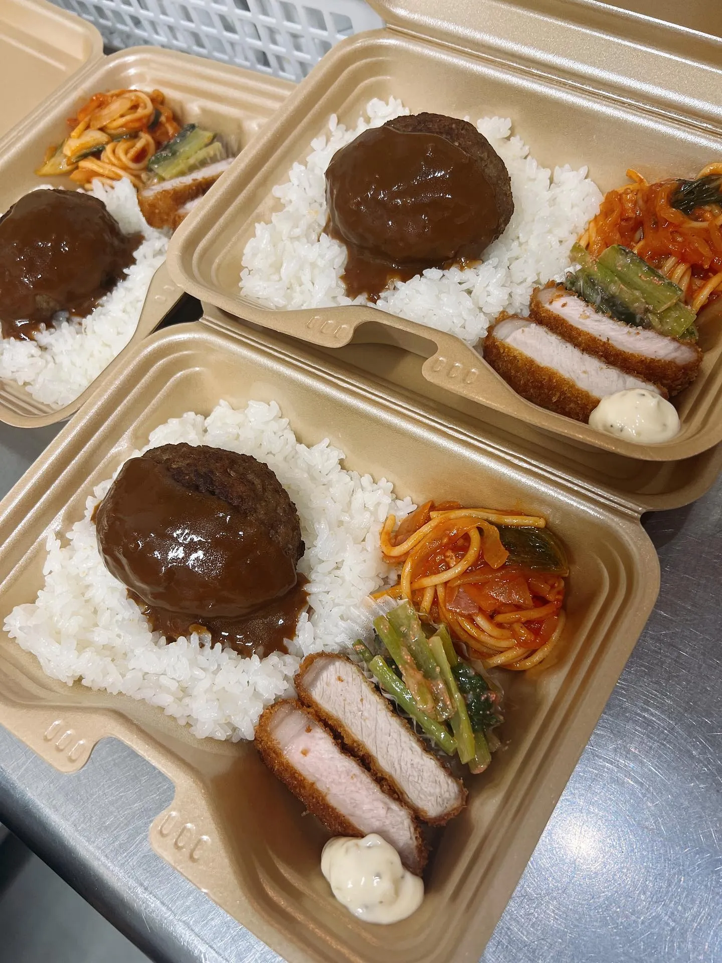 《秋はどこへ？😅》