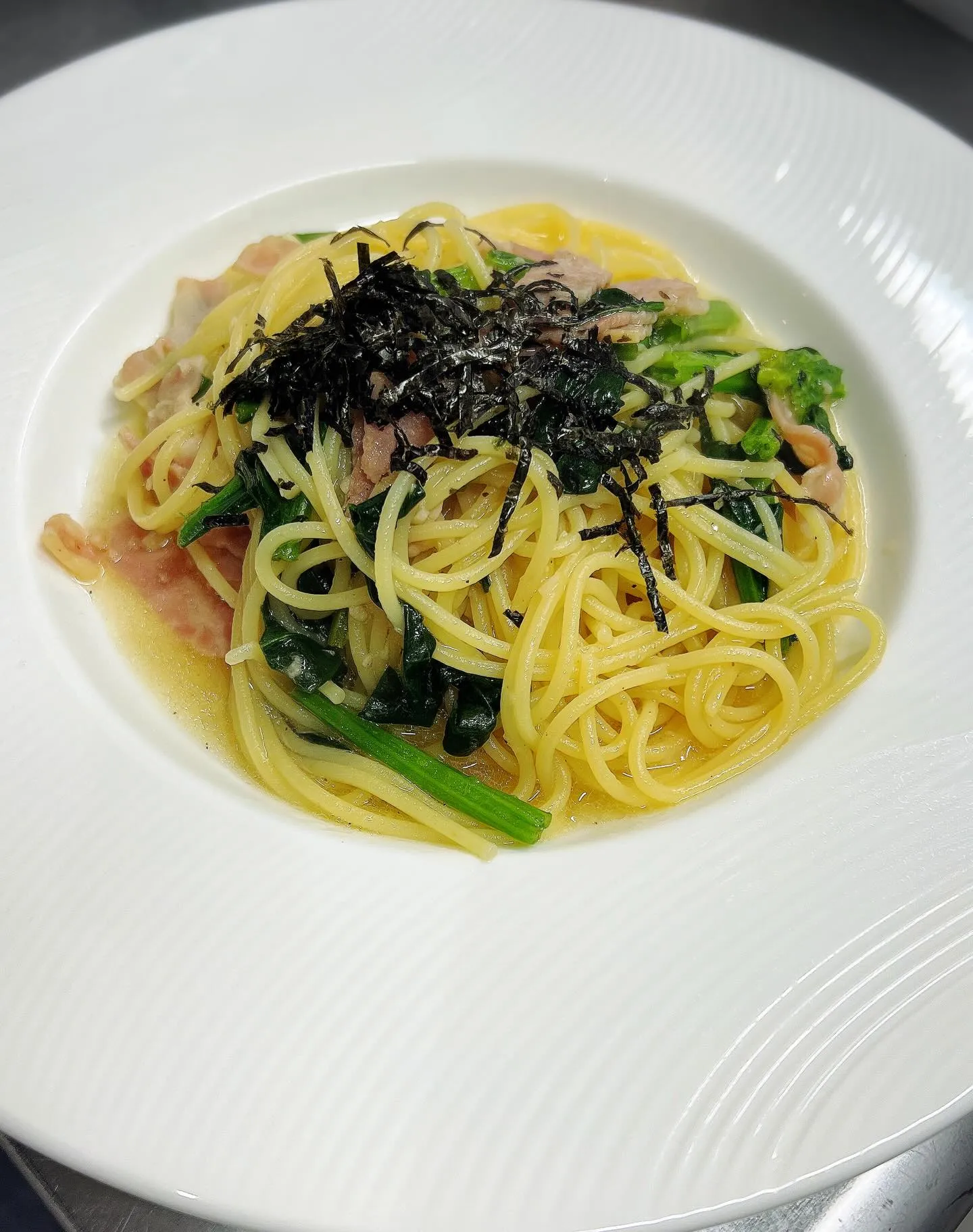 《　本日.水曜日は定休日です　》