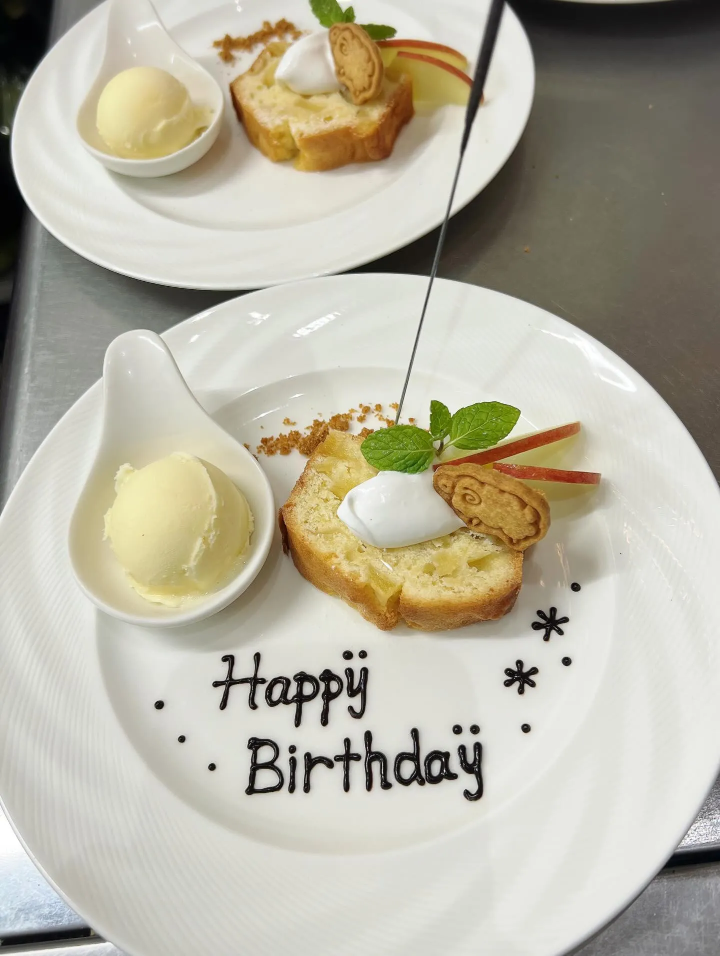 《　本日.水曜日は定休日です　》