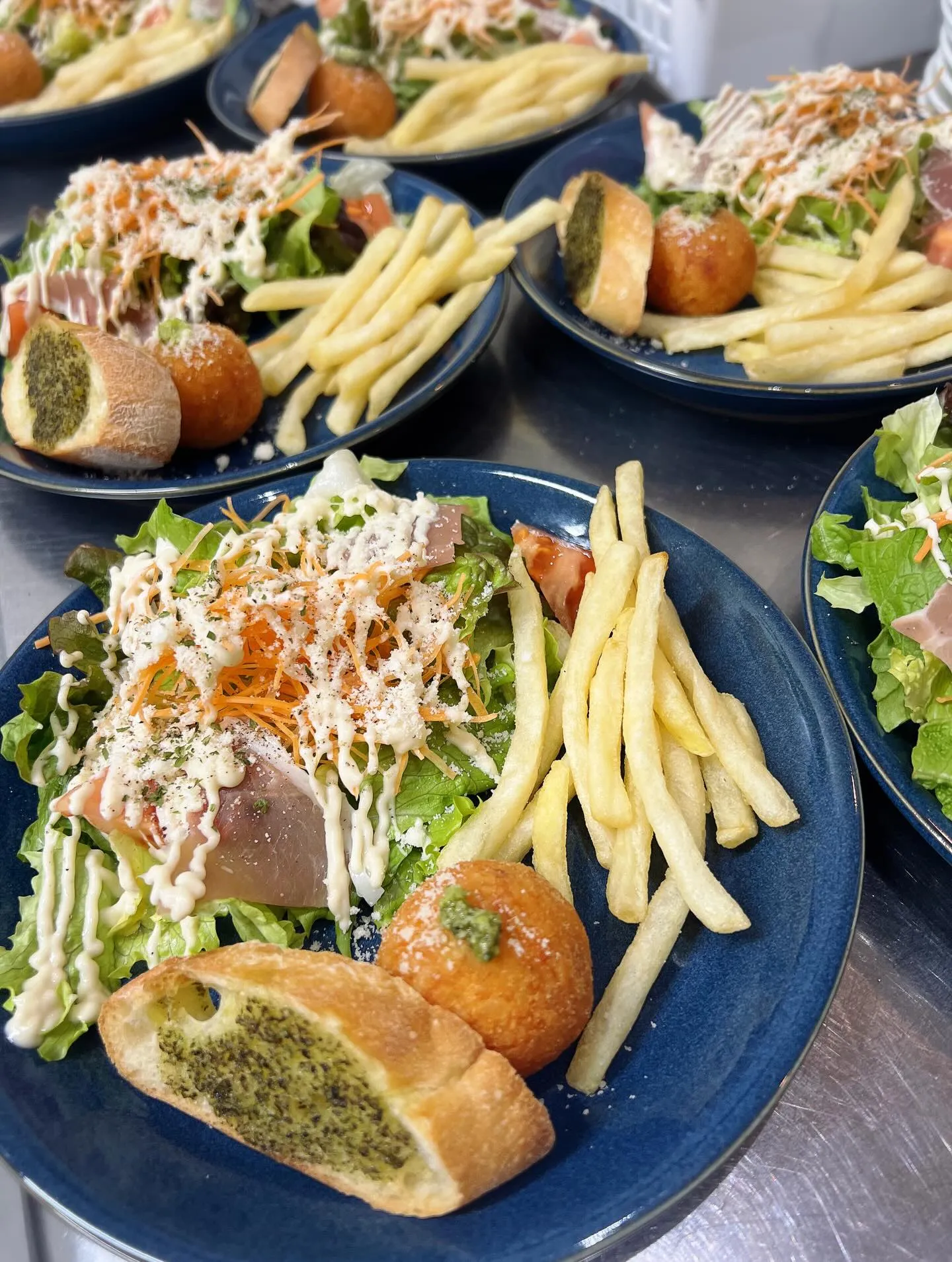 《　本日営業いたします‼️　》