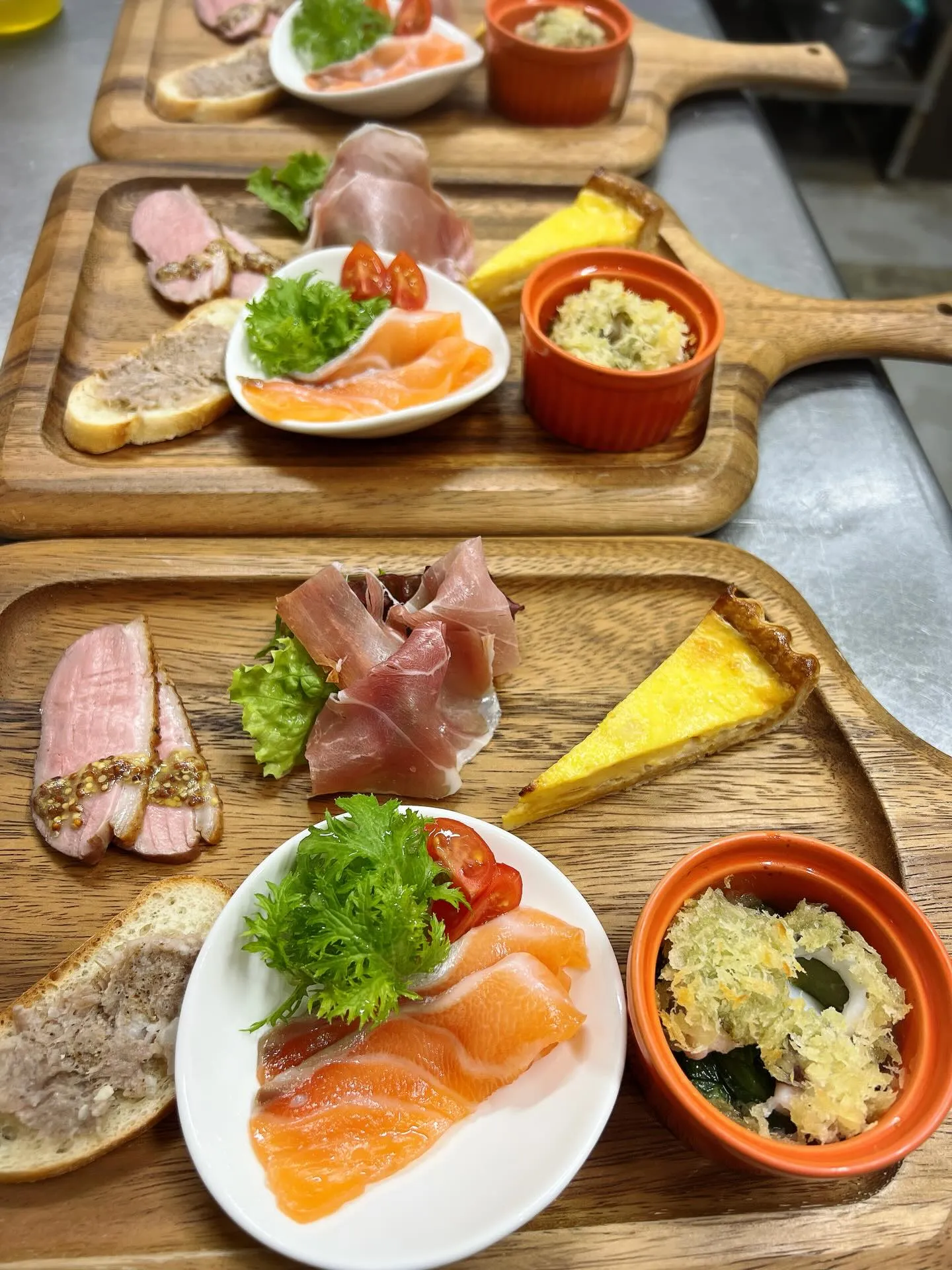 《 本日.水曜日定休日です 》