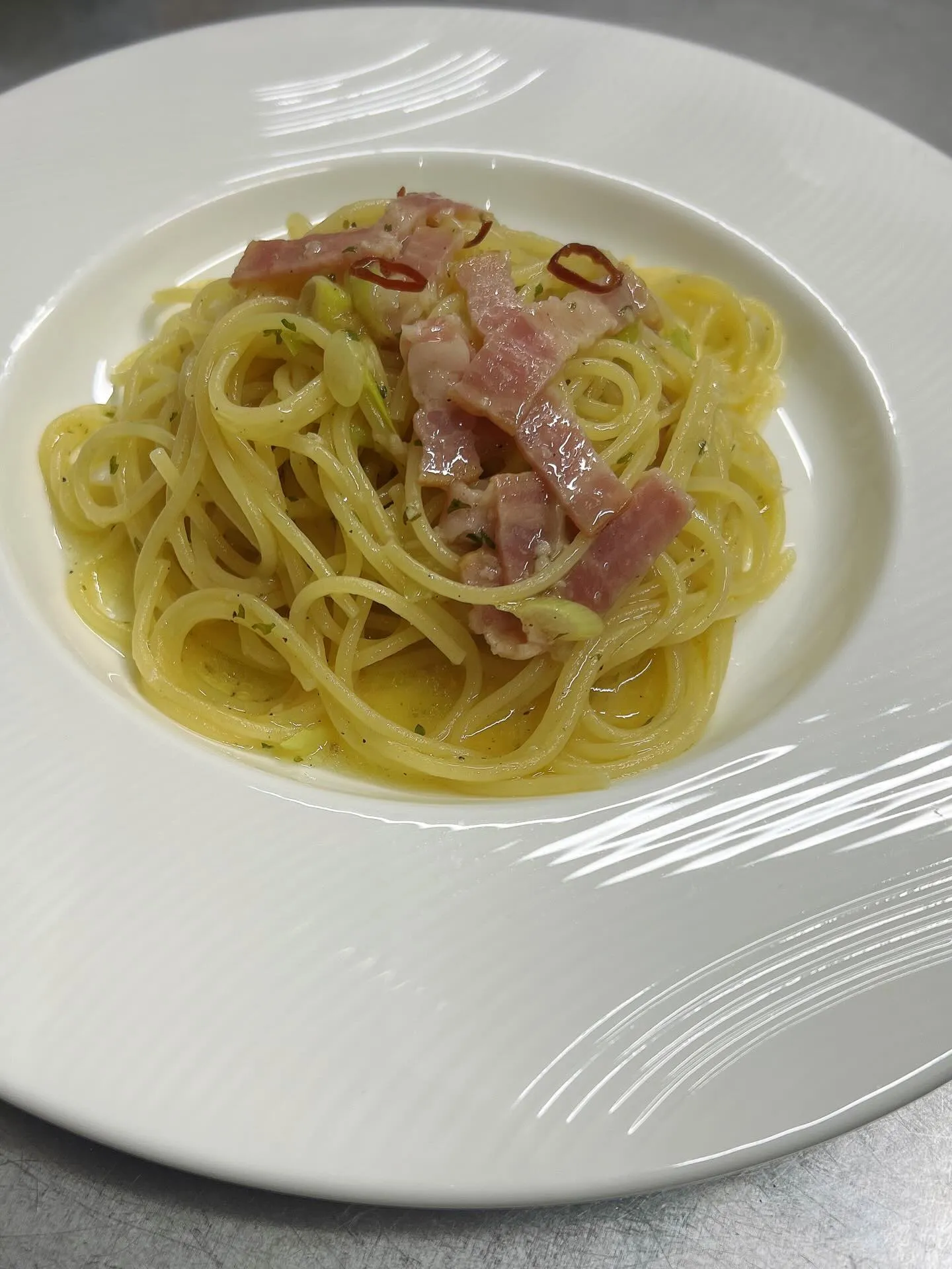 《 春キャベツとヤリイカの和風パスタ 》