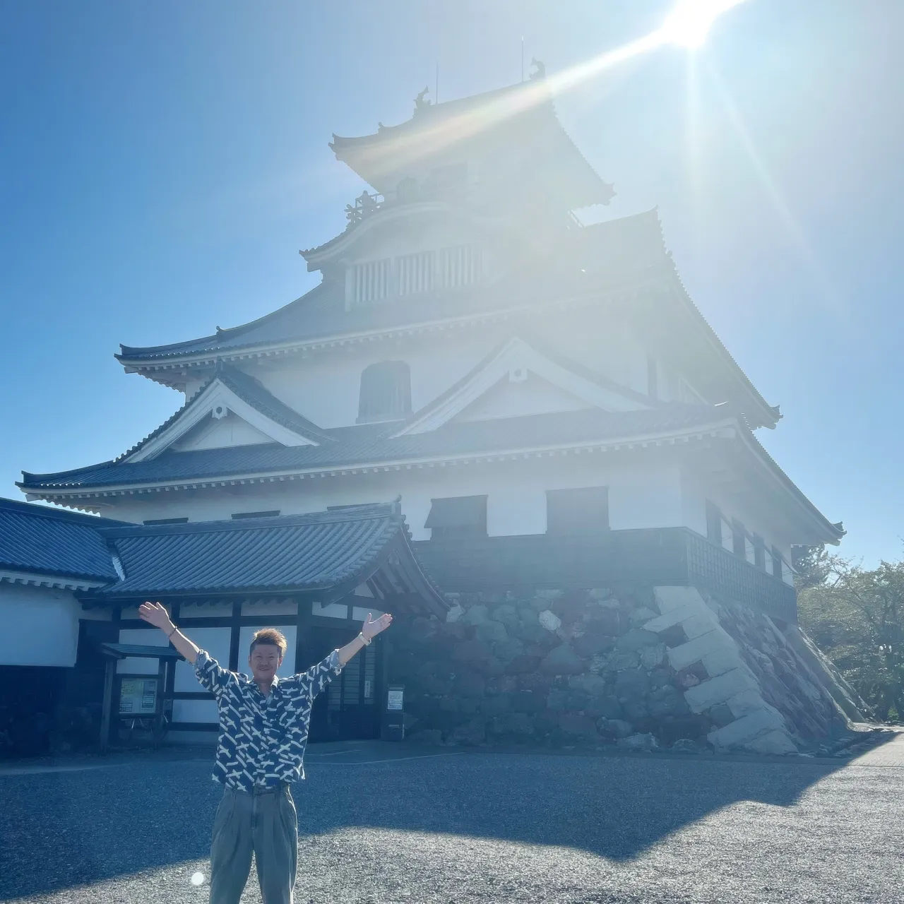 《　マルシェの休日　お城巡り🏯　》